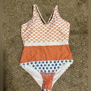 NEW Cupshe one piece swimsuit